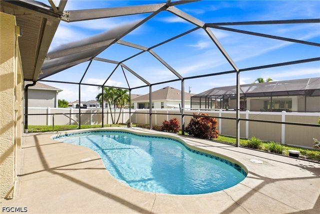 211 NW 26th AVE, Cape Coral, FL 33993