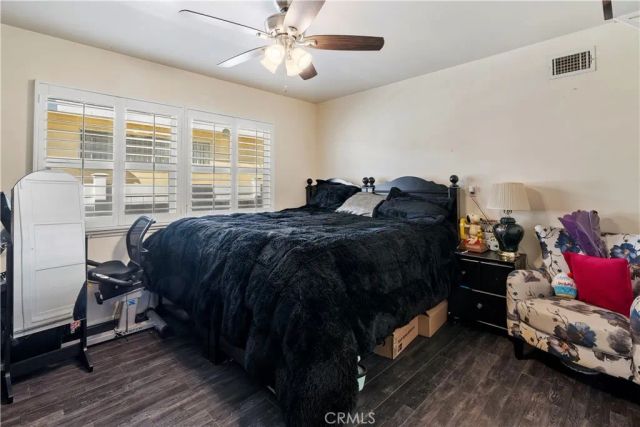 8540 Chimineas, Northridge, CA 91325