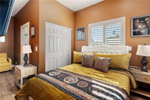 8540 Chimineas, Northridge, CA 91325