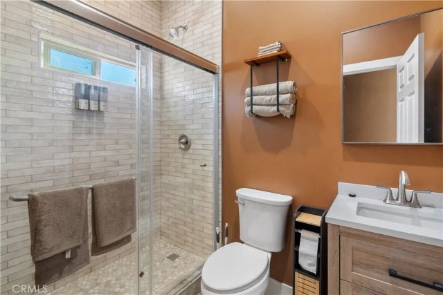 8540 Chimineas, Northridge, CA 91325