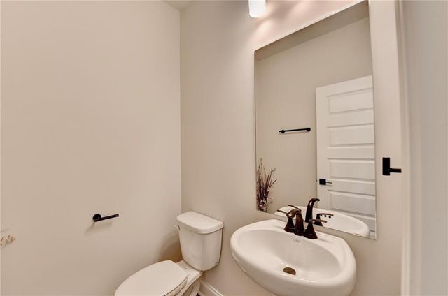 2989 Sweet Red Circle, Braselton, GA 30517