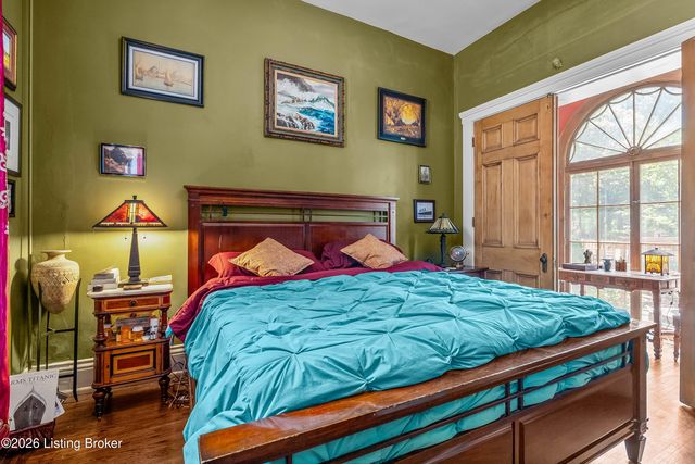 1337 S 1st St APT 1, Louisville, KY 40208