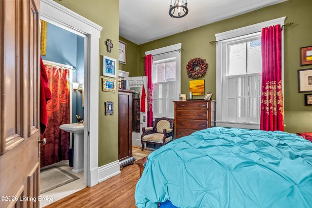 1337 S 1st St APT 1, Louisville, KY 40208