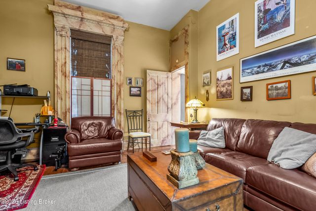 1337 S 1st St APT 1, Louisville, KY 40208