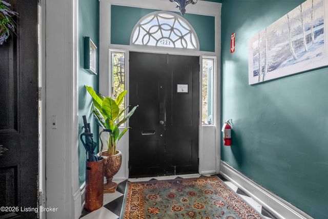 1337 S 1st St APT 1, Louisville, KY 40208
