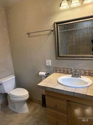 1608 N Howry St., Boise, ID 83706