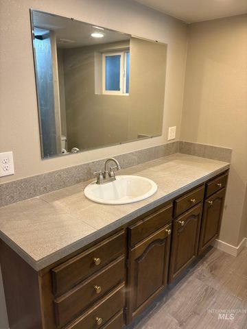 1608 N Howry St., Boise, ID 83706