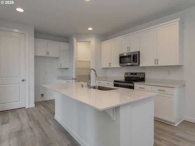 501 Sw EATON Blvd, Battle Ground, WA 98604