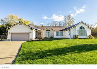 821 Olde Orchard Drive, Tallmadge, OH 44278