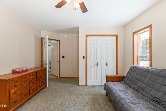 53621 Woodchuck Drive, La Pine, OR 97739