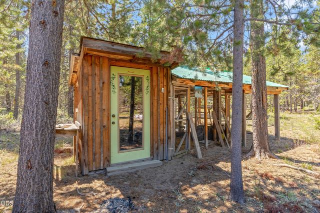 53621 Woodchuck Drive, La Pine, OR 97739