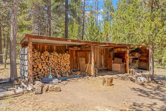 53621 Woodchuck Drive, La Pine, OR 97739