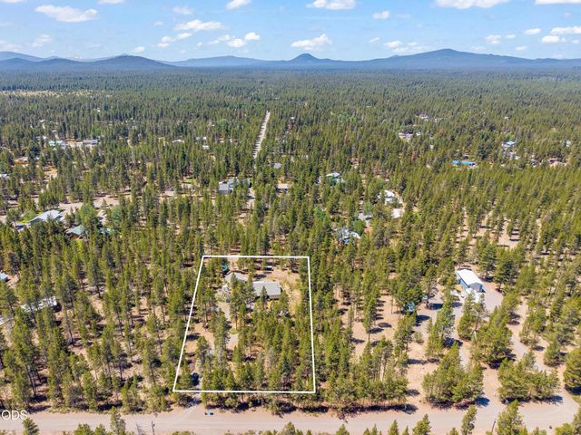53621 Woodchuck Drive, La Pine, OR 97739
