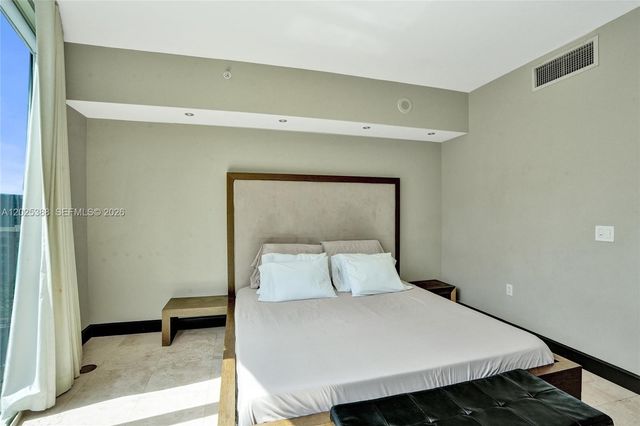 333 Las Olas Way 1608, Fort Lauderdale, FL 33301