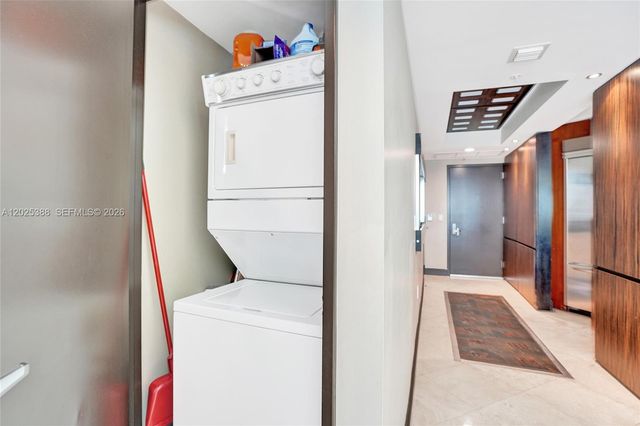 333 Las Olas Way 1608, Fort Lauderdale, FL 33301