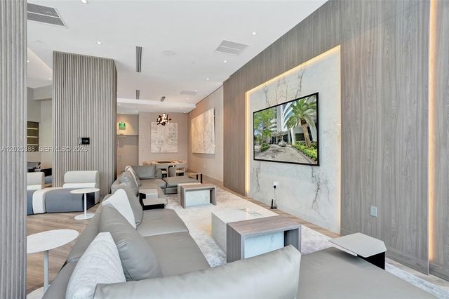 333 Las Olas Way 1608, Fort Lauderdale, FL 33301