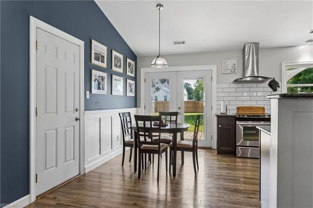 118 Lambert LN, Newport News, VA 23602