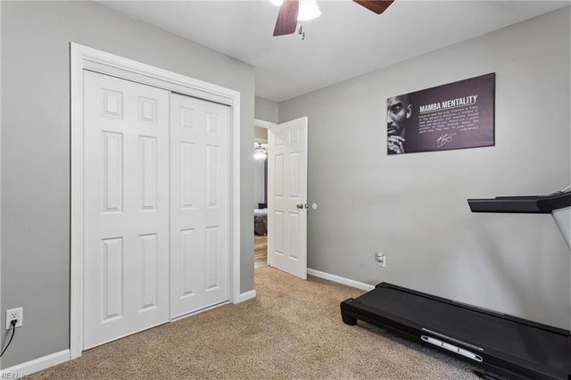 118 Lambert LN, Newport News, VA 23602