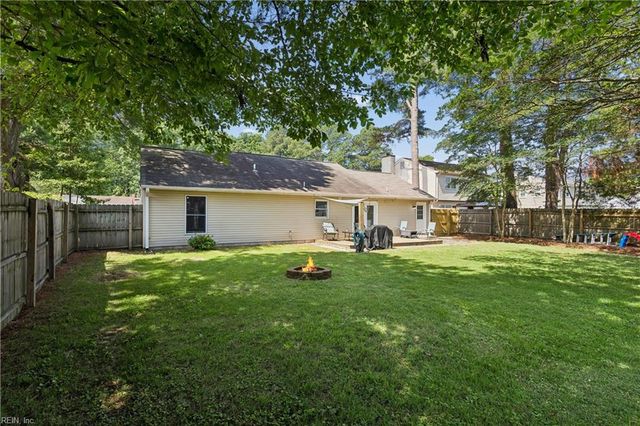 118 Lambert LN, Newport News, VA 23602