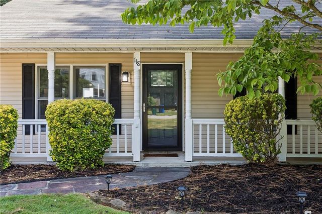 118 Lambert LN, Newport News, VA 23602