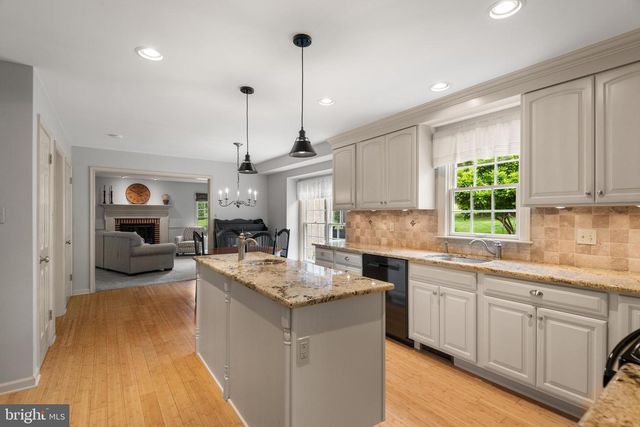 45 HERON HILL DR, Downingtown, PA 19335
