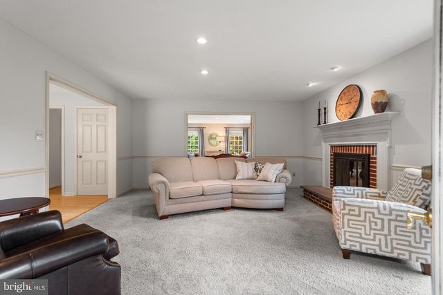 45 HERON HILL DR, Downingtown, PA 19335
