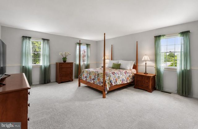 45 HERON HILL DR, Downingtown, PA 19335