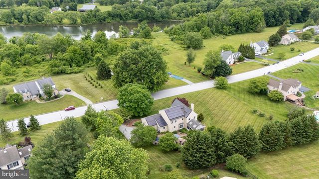 45 HERON HILL DR, Downingtown, PA 19335