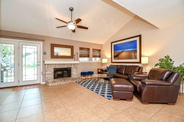 3827 Wood Stone Walk Drive, Houston, TX 77084