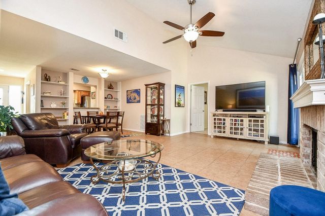 3827 Wood Stone Walk Drive, Houston, TX 77084