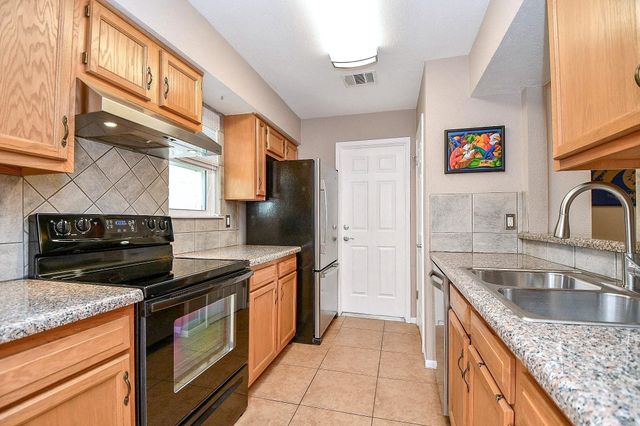 3827 Wood Stone Walk Drive, Houston, TX 77084