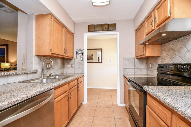 3827 Wood Stone Walk Drive, Houston, TX 77084