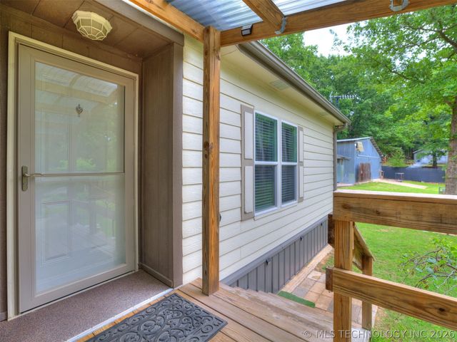 94 W Highland Drive, Sand Springs, OK 74063