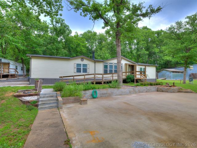 94 W Highland Drive, Sand Springs, OK 74063
