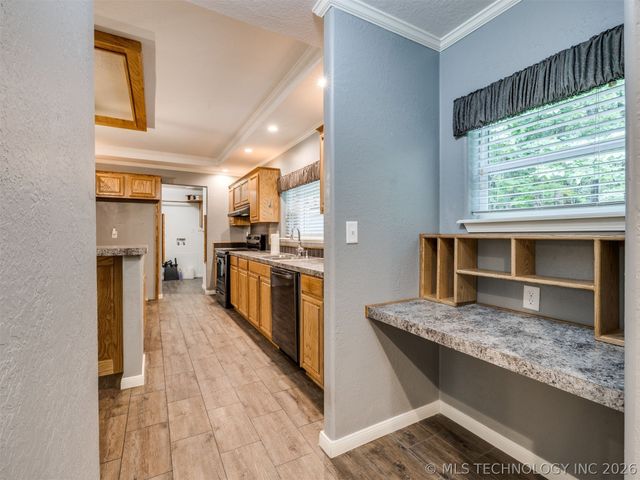 94 W Highland Drive, Sand Springs, OK 74063