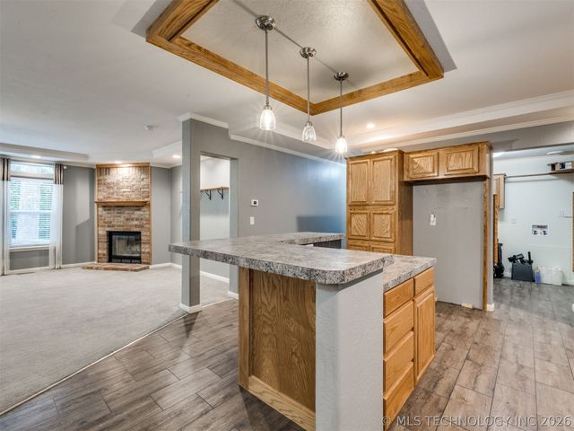 94 W Highland Drive, Sand Springs, OK 74063