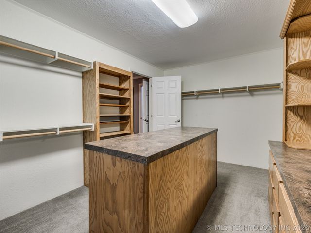 94 W Highland Drive, Sand Springs, OK 74063