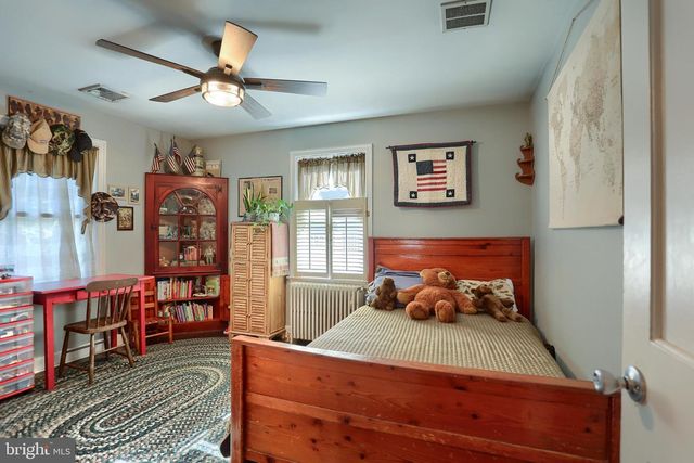 118 ELIZABETH ST, Millersville, PA 17551