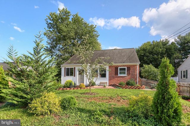 118 ELIZABETH ST, Millersville, PA 17551