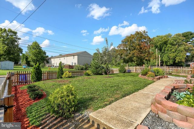 118 ELIZABETH ST, Millersville, PA 17551