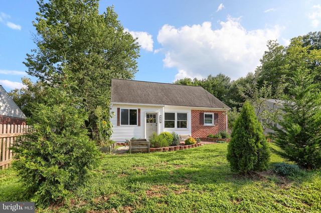 118 ELIZABETH ST, Millersville, PA 17551