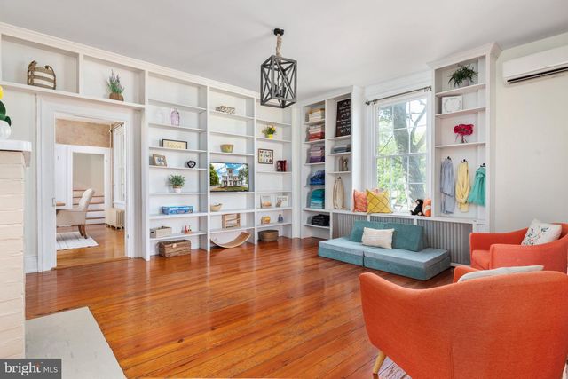 2239 SIXTH ST, Middletown, VA 22645