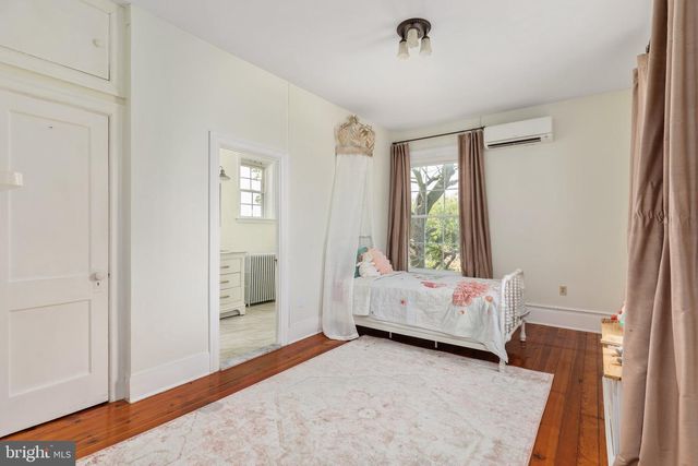 2239 SIXTH ST, Middletown, VA 22645