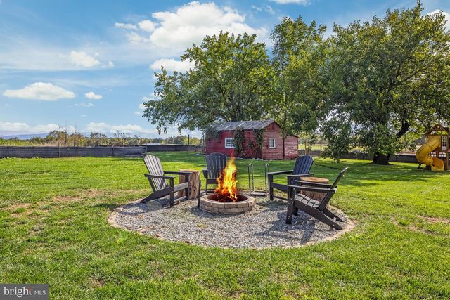 2239 SIXTH ST, Middletown, VA 22645