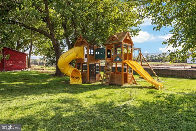 2239 SIXTH ST, Middletown, VA 22645