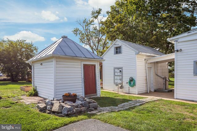 2239 SIXTH ST, Middletown, VA 22645