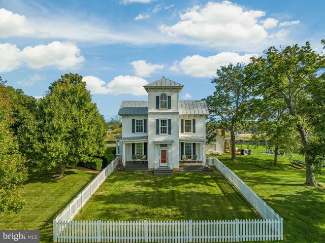 2239 SIXTH ST, Middletown, VA 22645