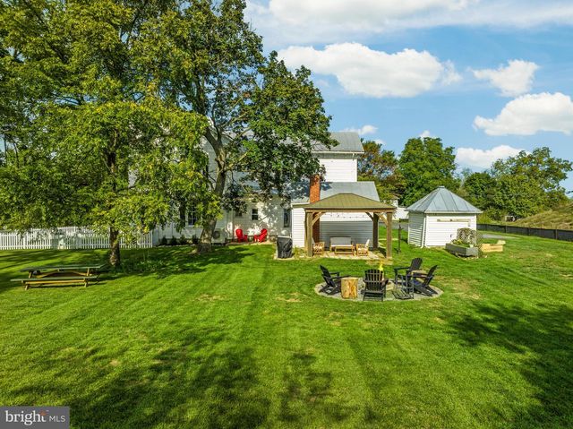 2239 SIXTH ST, Middletown, VA 22645