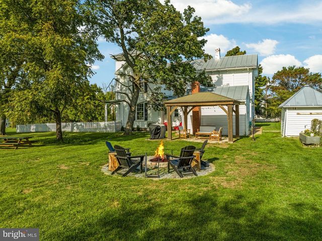 2239 SIXTH ST, Middletown, VA 22645