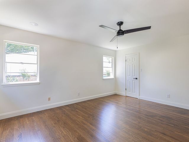 4805 Hildring Drive E, Fort Worth, TX 76109